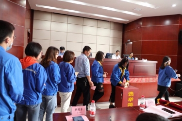 金彩汇官网纸业工会第七届会员代表大会圆满举行