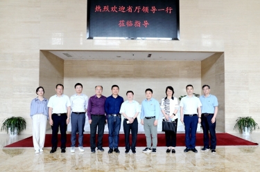 省人力社保厅二级巡视员陈荣华一行莅临金彩汇官网纸业调研人才工作